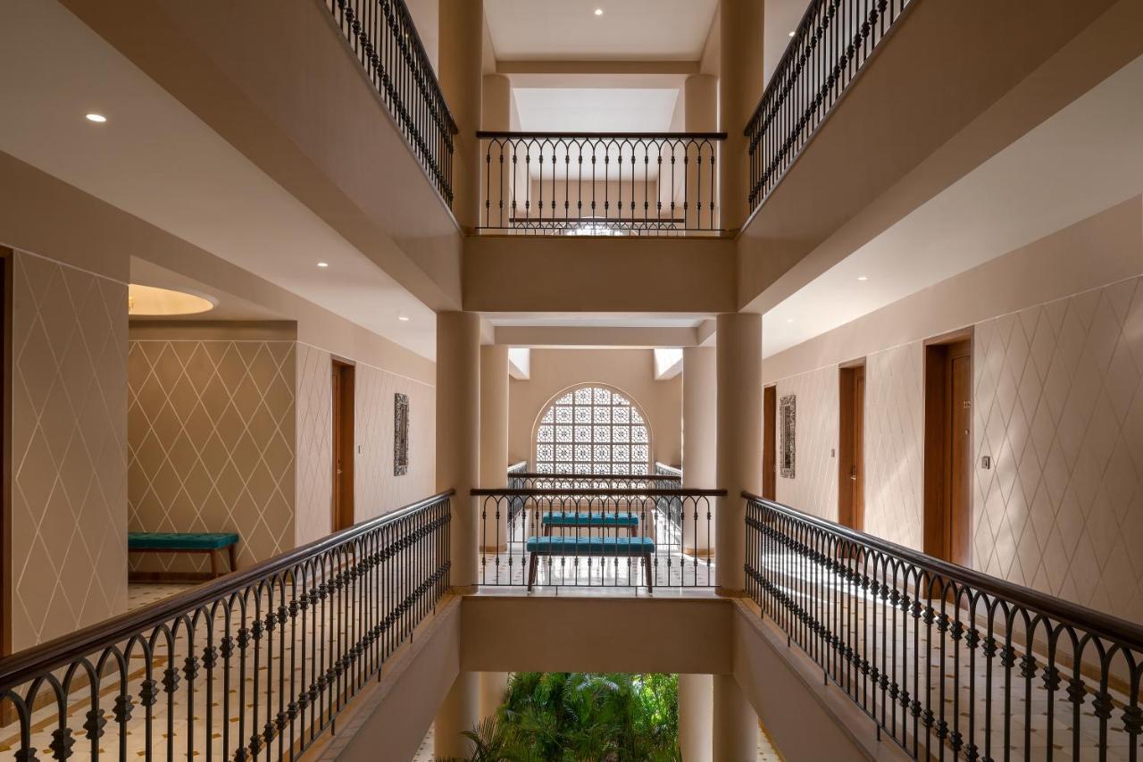 Time Square Resort & Spa Bhuj Eksteriør billede