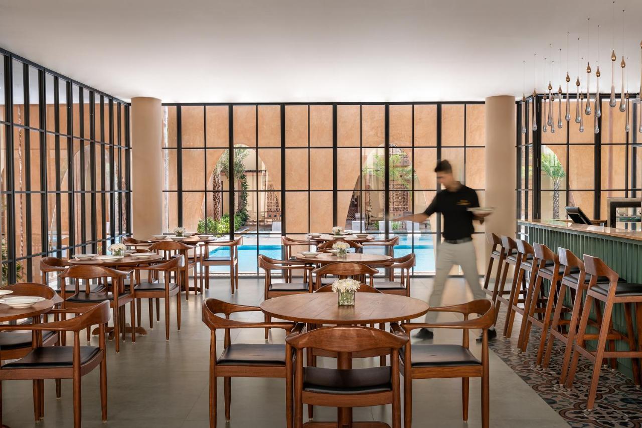 Time Square Resort & Spa Bhuj Eksteriør billede