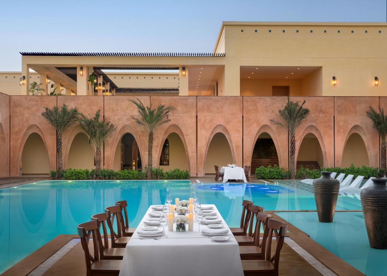 Time Square Resort & Spa Bhuj Eksteriør billede